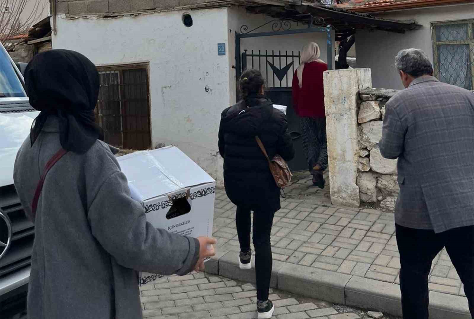 Karaman’da gönüllü gençlerden anlamlı dayanışma