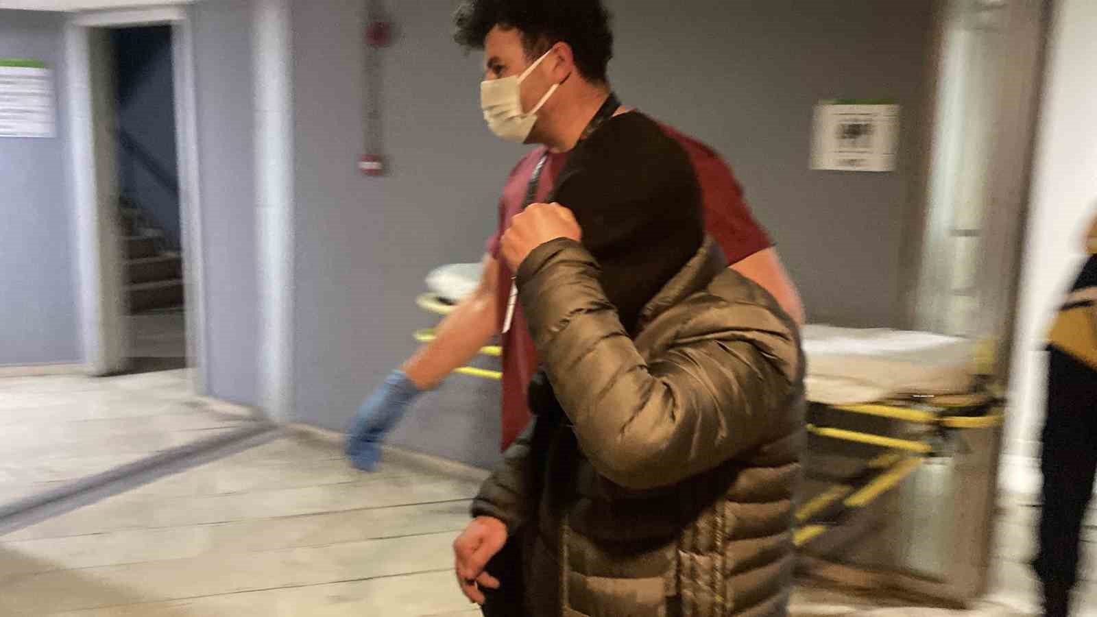 Tuvalette hareketsiz bulundu, uyuduğu ortaya çıktı