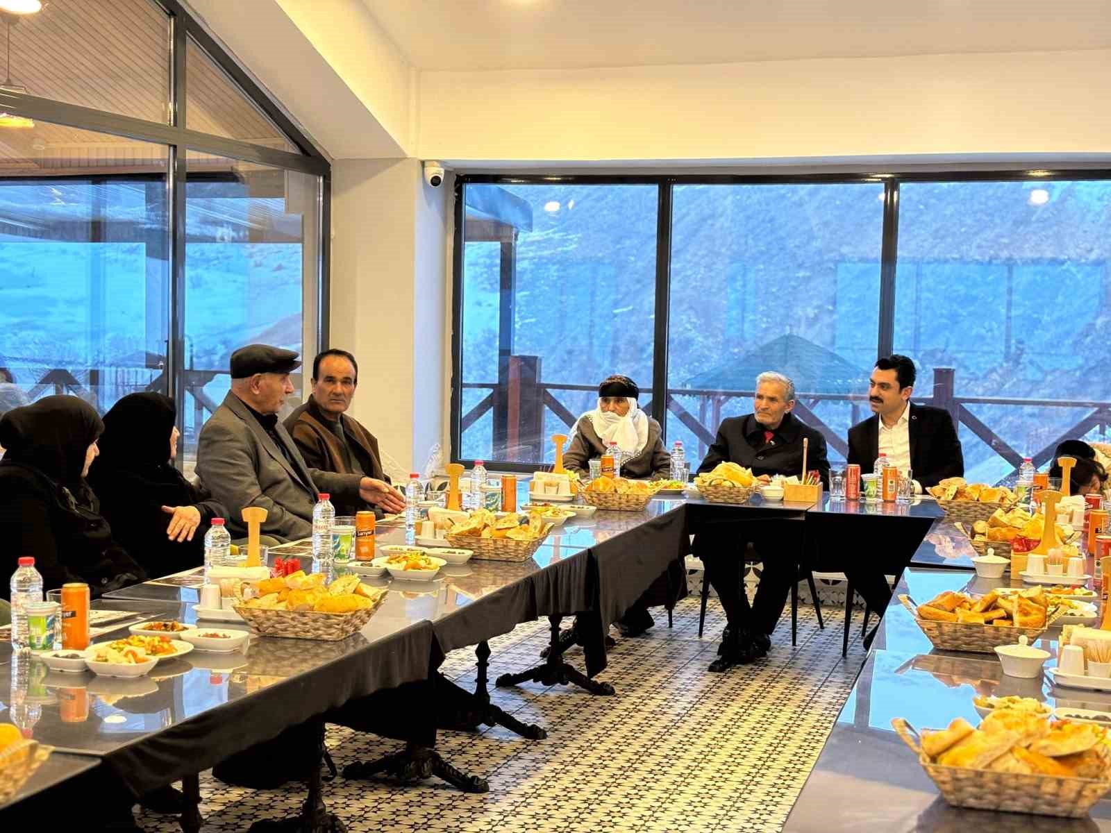 Susuz’da şehit aileleri ve gaziler onuruna iftar programı düzenlendi
