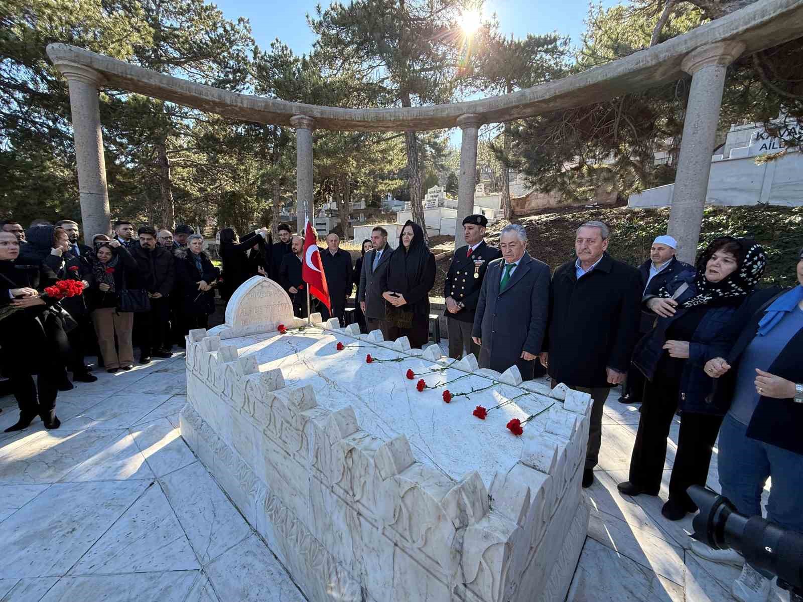 &Ccedil;etinkaya, &ouml;l&uuml;m&uuml;n&uuml;n 77&rsquo;nci yıl d&ouml;n&uuml;m&uuml;nde yad edildi
