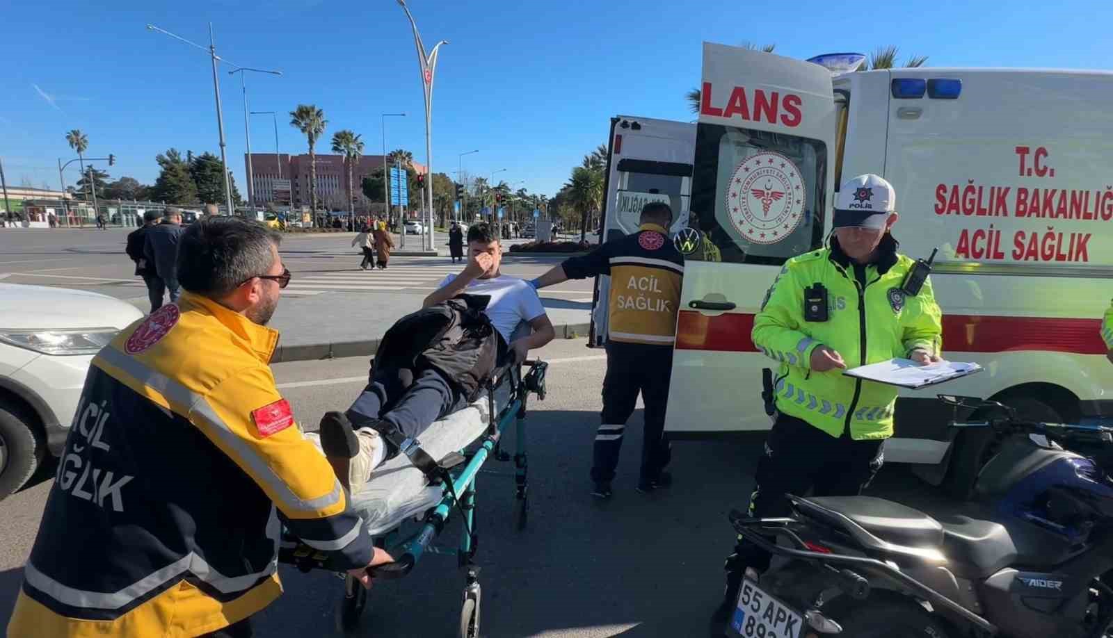 Samsun’da devrilen motosikletin sürücüsü yaralandı