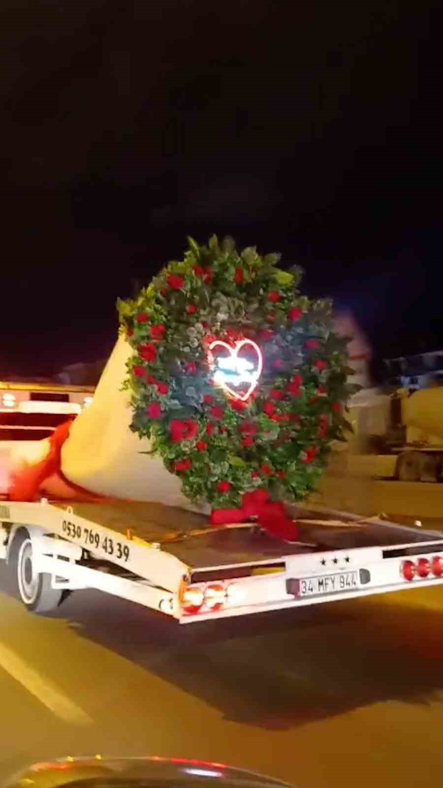 Bolu&rsquo;da oto kurtarıcıdan g&ouml;r&uuml;lmemiş evlilik teklifi
