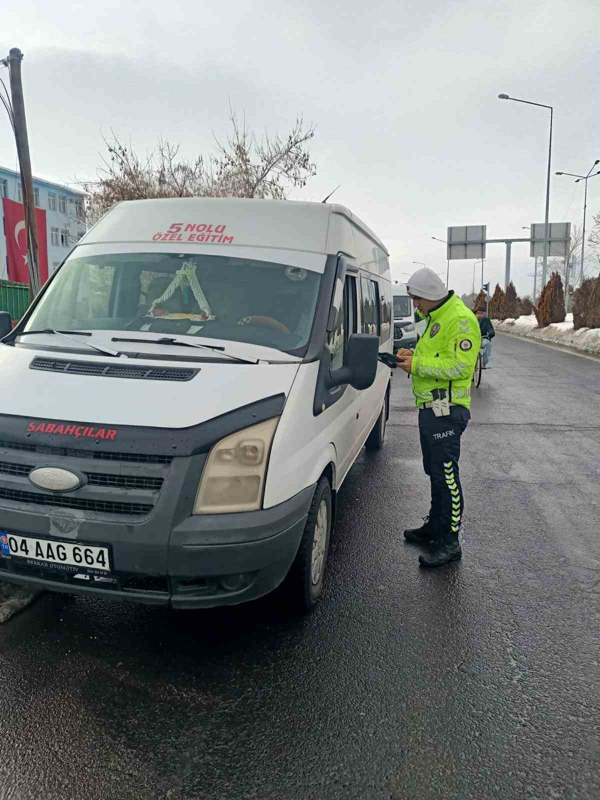 Patnos&rsquo;ta okullarda ve servislerde denetimler artırıldı
