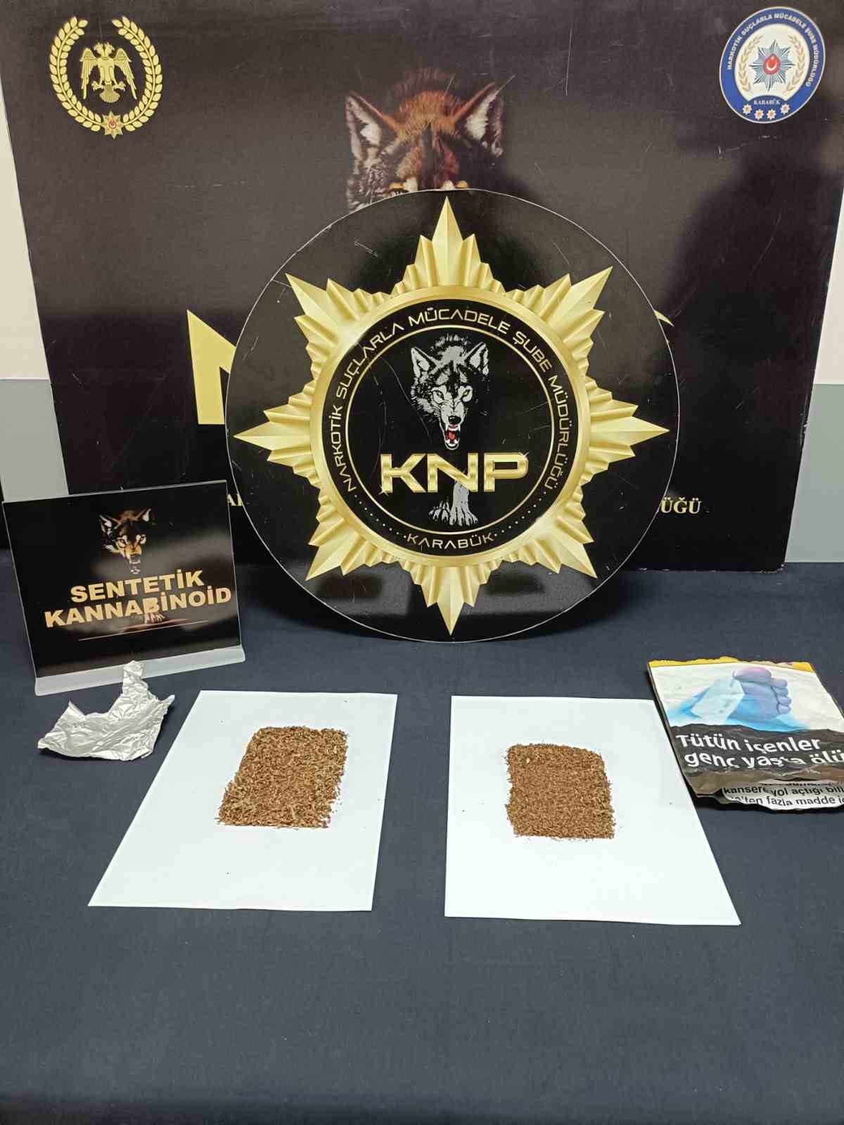 Karab&uuml;k&rsquo;te uyuşturucu operasyonlarında 1 tutuklama
