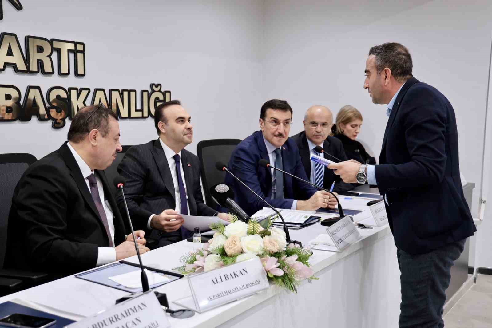 Bakan Kacır’a Akçadağ’ın Küçük Sanayi Sitesi projesi sunuldu