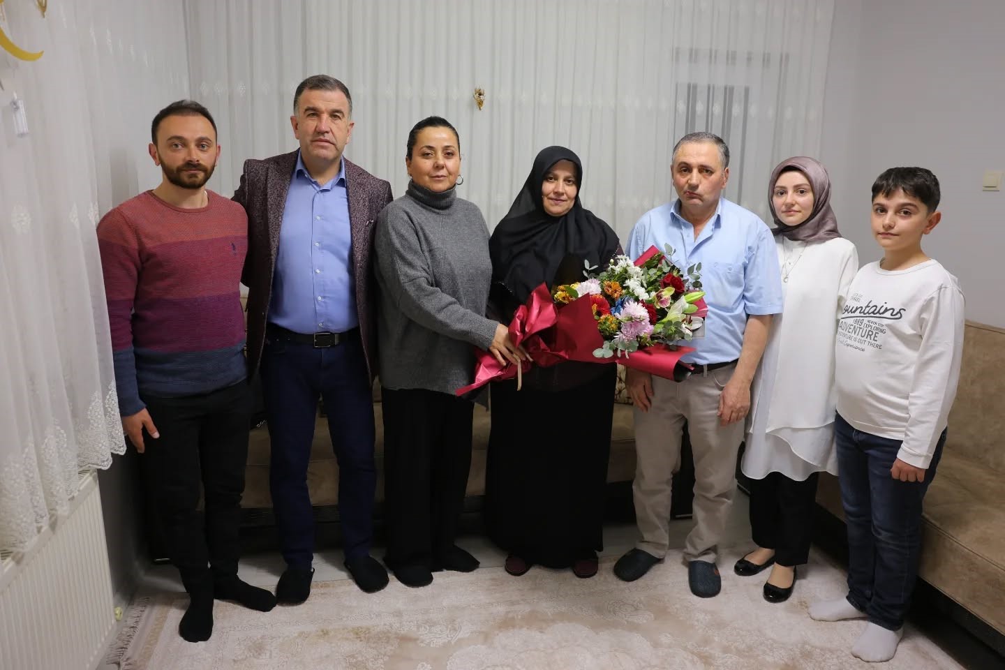 Vali Eldivan, gazi ailesinin iftar sofrasına konuk oldu