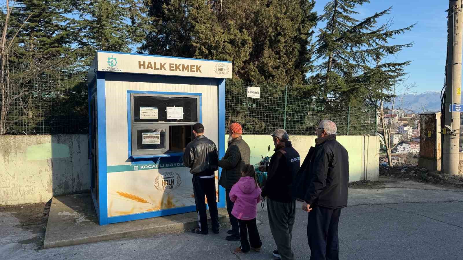 Halk Ekmek&rsquo;te ağ genişliyor: G&uuml;nl&uuml;k &uuml;retim 16 bini aştı, Ramazan pidesi 20 TL
