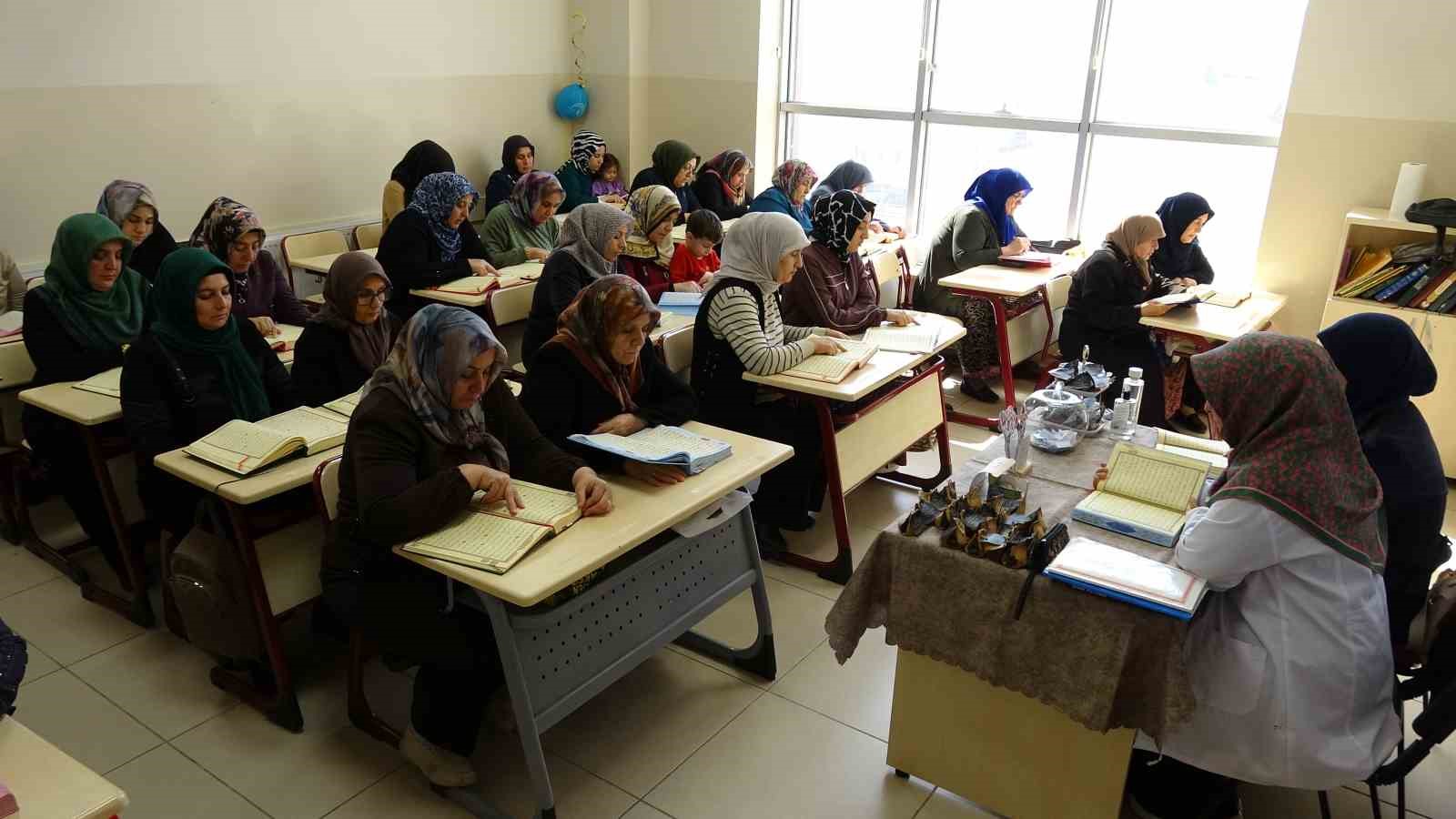 Gaziantep’te kadınlardan mukabele geleneğine yoğun ilgi