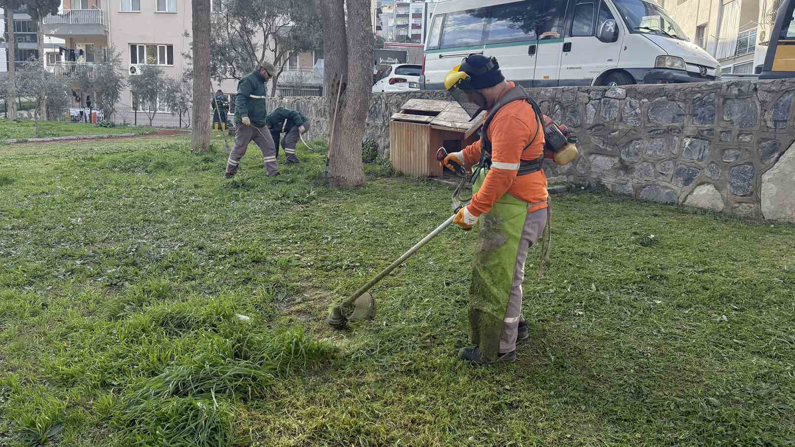 Kuşadası Belediyesi daha temiz ve daha yeşil bir kent için çalışıyor