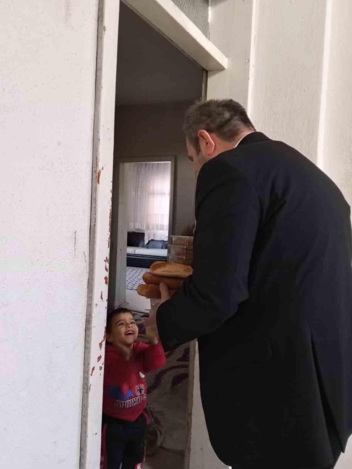 Bilecik&rsquo;te vatandaşların kapısına sıcak yemek ulaştırıldı
