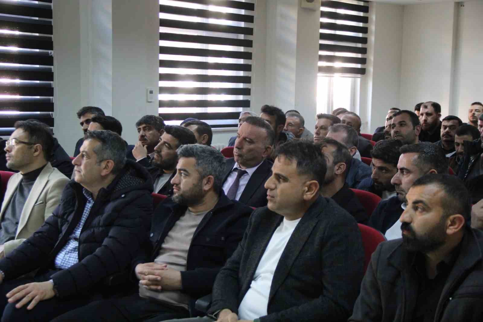 Cizre&rsquo;de 2. d&ouml;nem okul m&uuml;d&uuml;rleri buluşması
