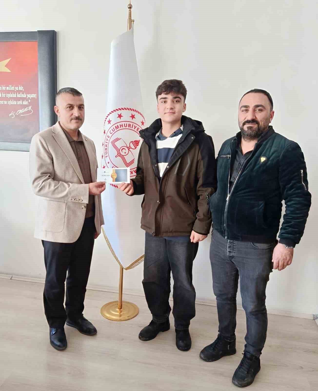 Patnos&rsquo;tan ilk y&uuml;ze 8 &ouml;ğrenci
