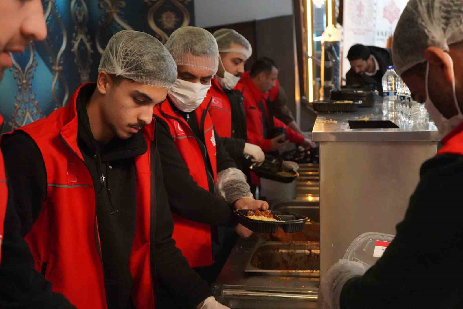 Gaziantep Vakıflar B&ouml;lge M&uuml;d&uuml;rl&uuml;ğ&uuml;&rsquo;nden Kilis&rsquo;te iftar programı
