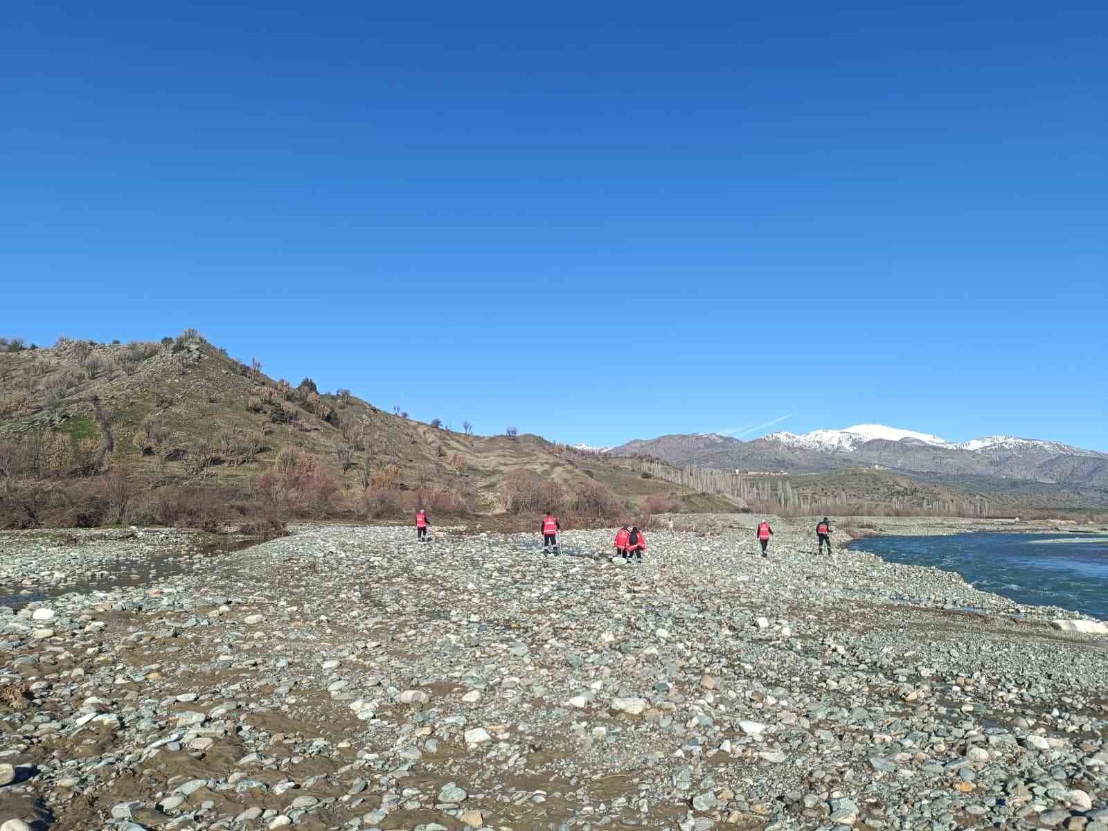 Diyarbakır kaybolan zihinsel engelli yaşlı adamı arama çalışmaları sürüyor