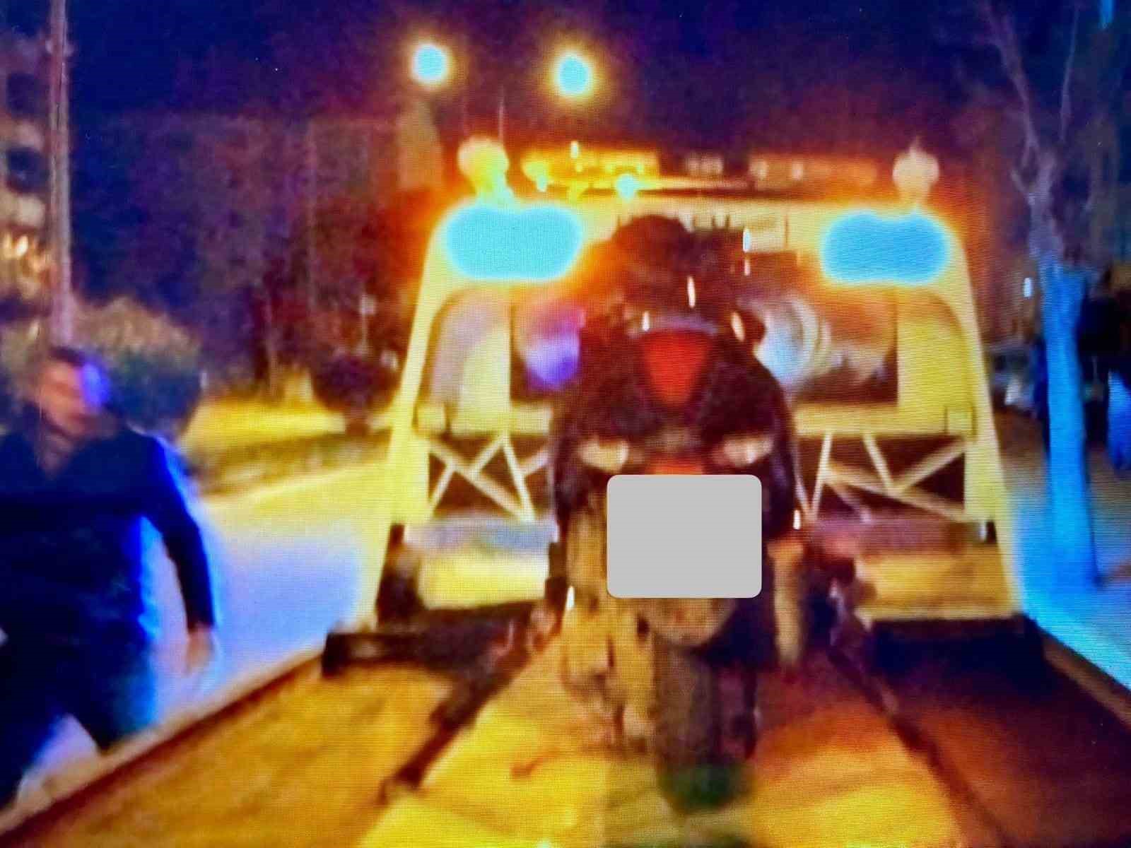 Dur ikazına uymayarak ka&ccedil;an motosiklet s&uuml;r&uuml;c&uuml;s&uuml;ne 28 bin 875 TL ceza
