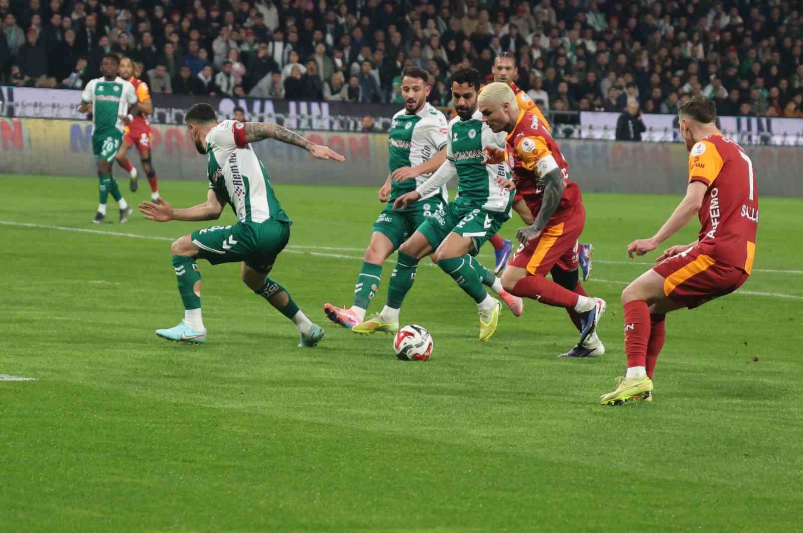 Trendyol Süper Lig: Konyaspor: 0 - Galatasaray: 0 (Maç devam ediyor)