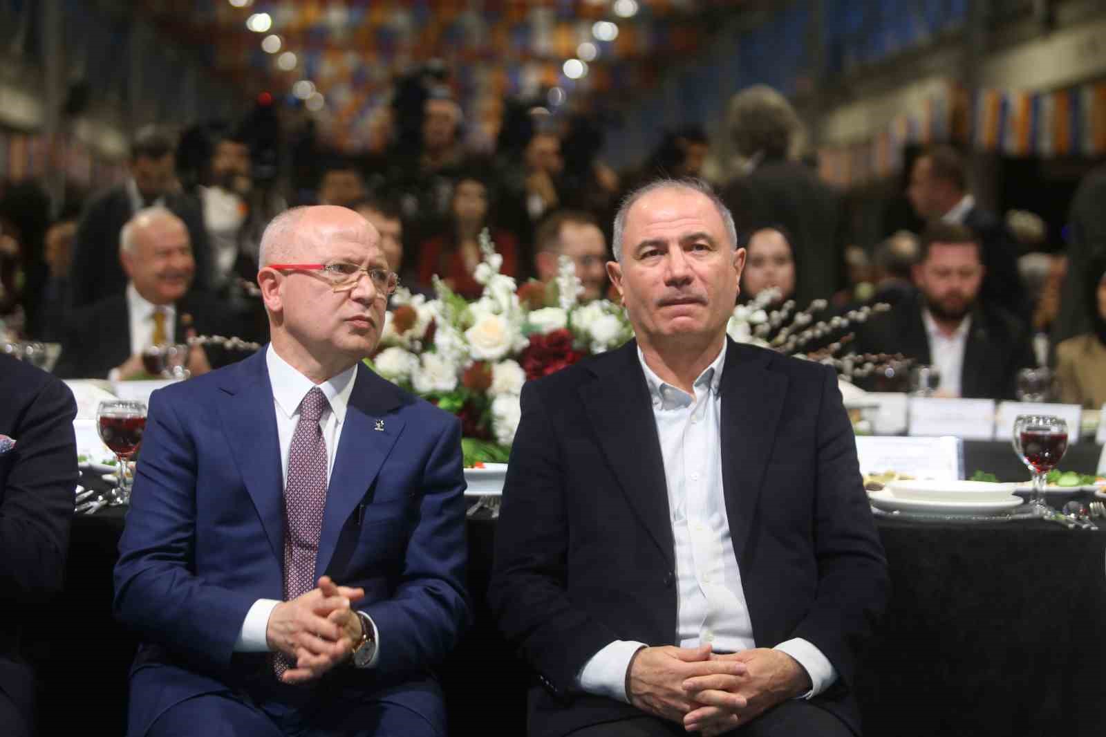 Bursa’da AK Parti Teşkilatı vefa iftarında buluştu