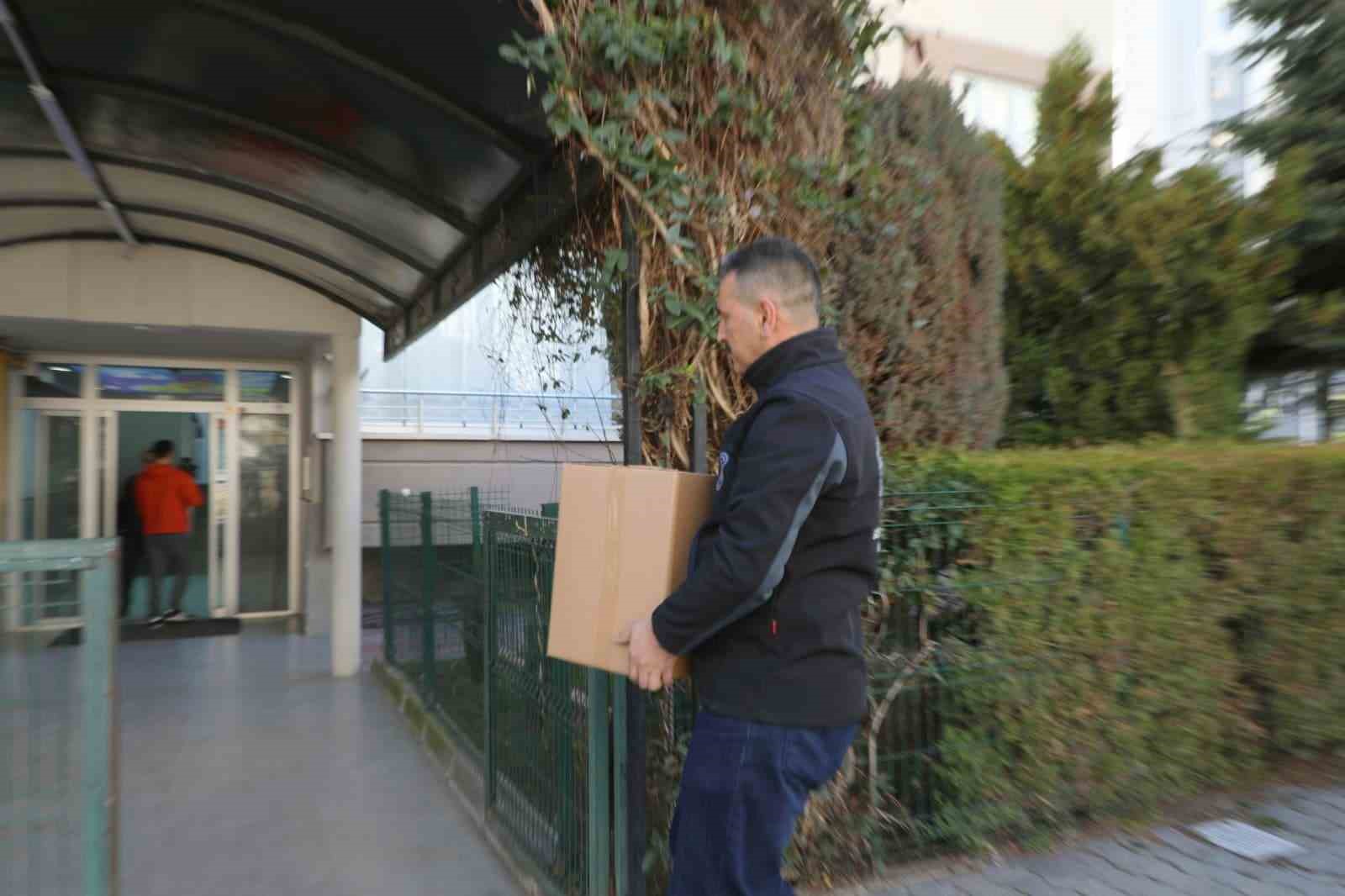 Melikgazi Belediyesi, g&ouml;n&uuml;llere dokunmaya devam ediyor
