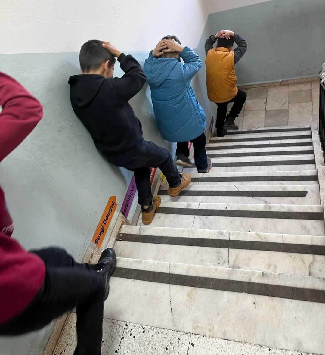 AFAD’dan İdil’de köy okullarına afet seferberliği