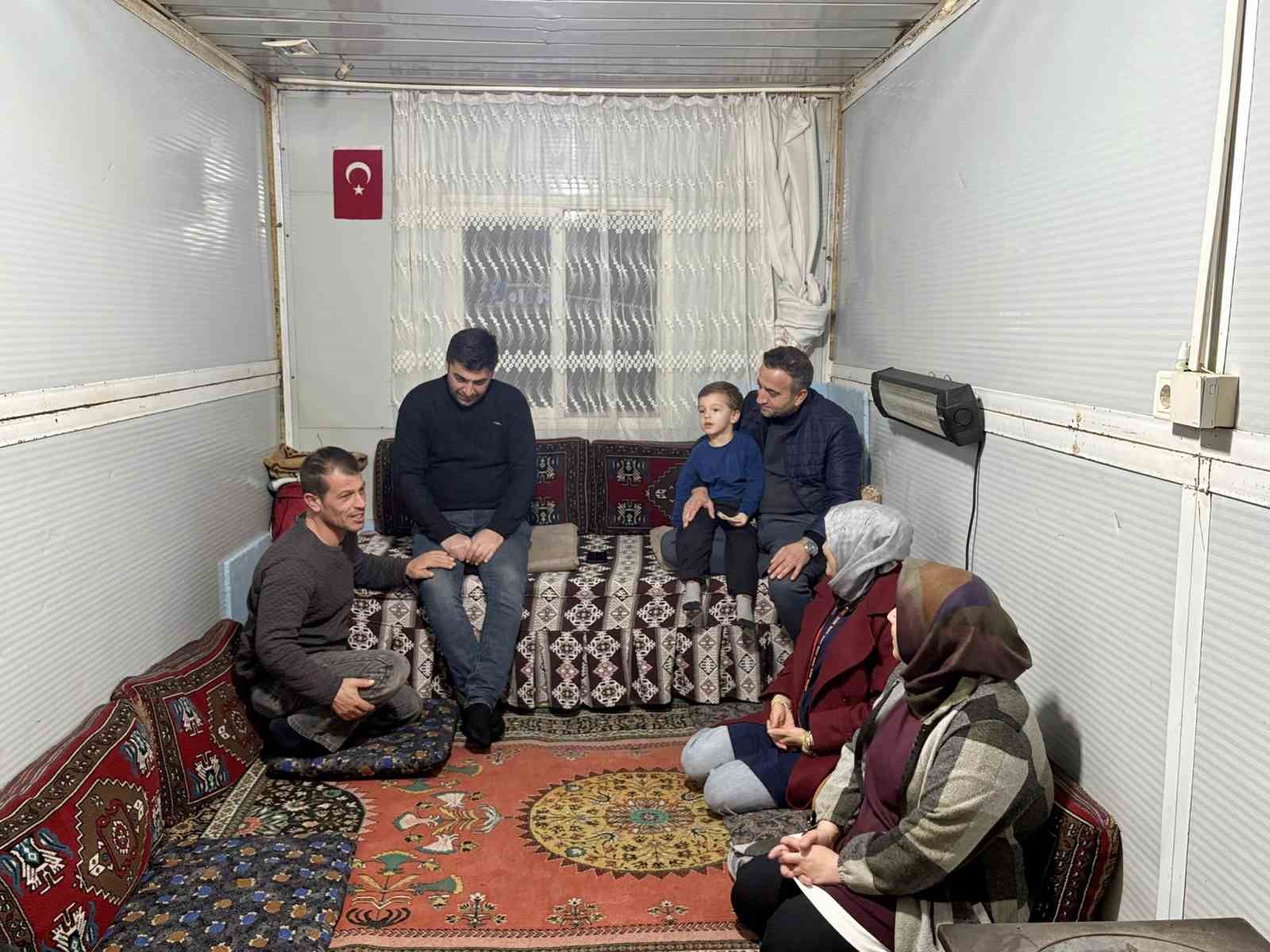 Başkan Ulutaş Kozluca&rsquo;da İftar Sofrasında
