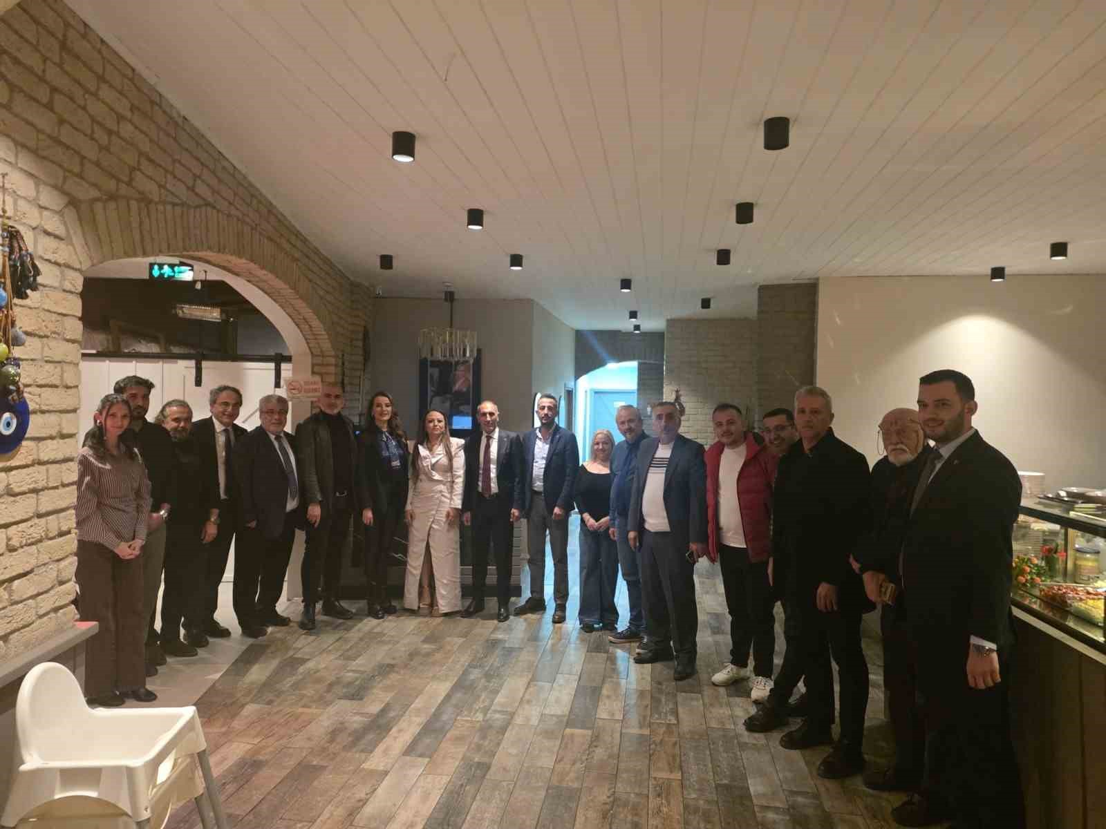 SATKOF &amp; USTKON İzmir Ofisi’nde istişare ve iftar buluşması düzenlendi