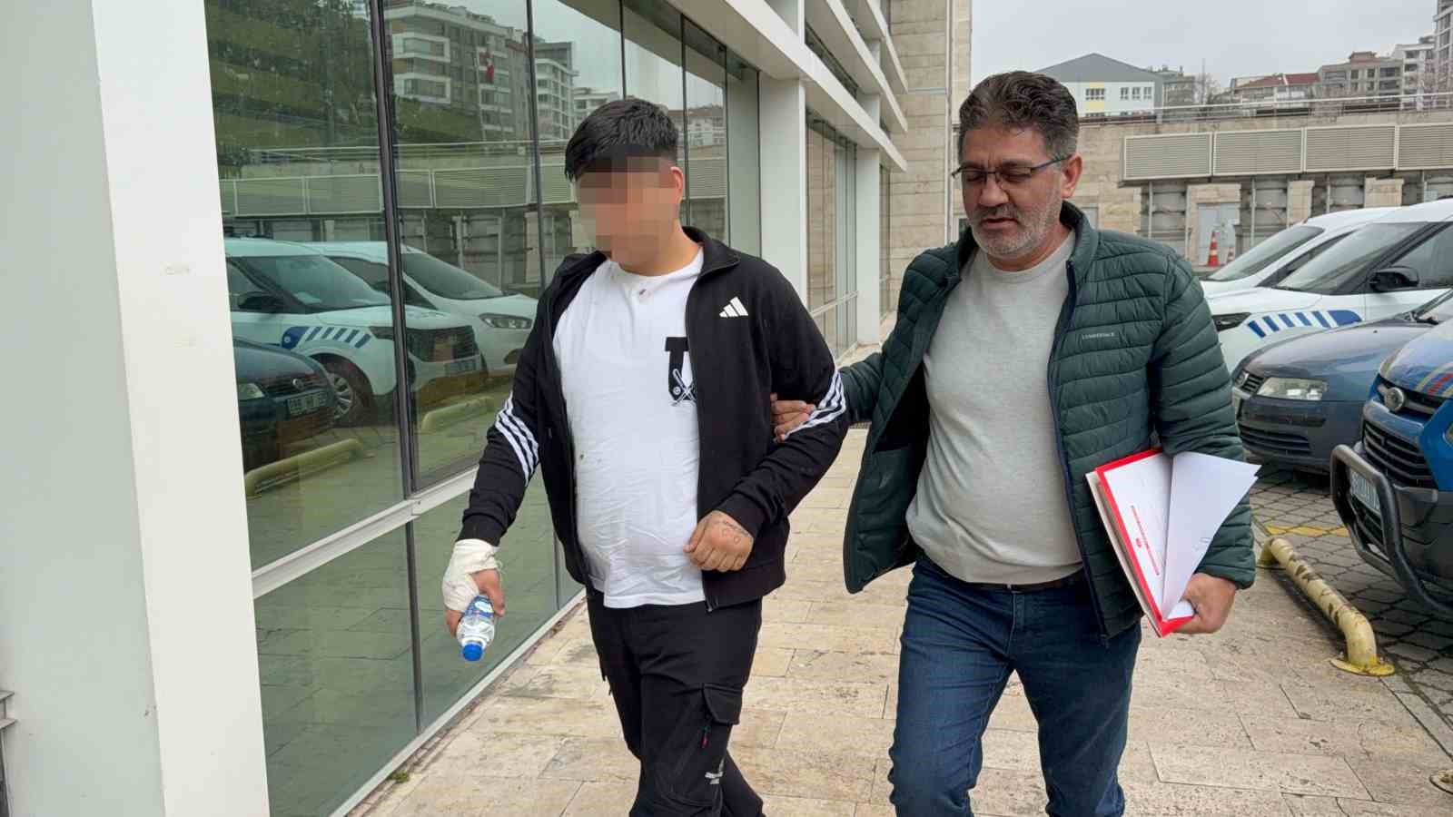 Samsun&rsquo;da bı&ccedil;aklı kavga: 3 yaralı
