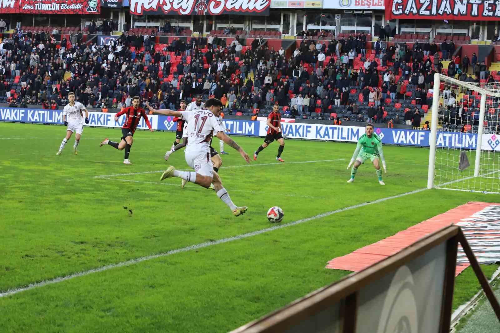 Trendyol S&uuml;per Lig: Gaziantep FK: 1 - Trabzonspor: 2 (Ma&ccedil; sonucu)
