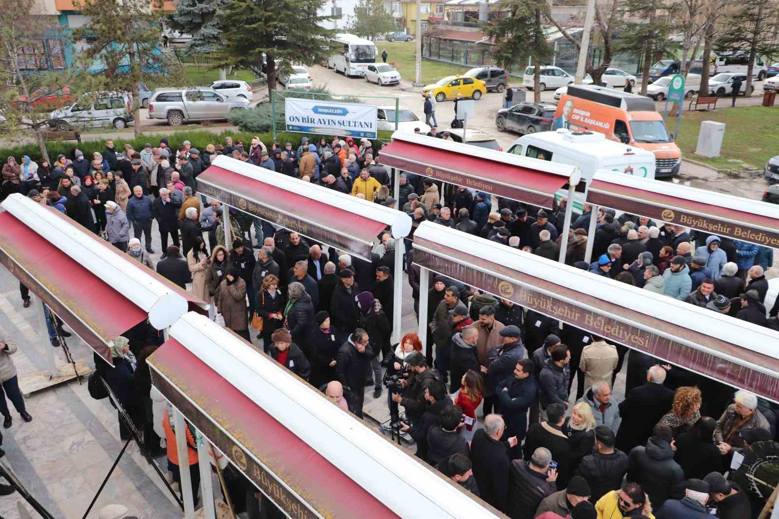 CHP&rsquo;li Utku &Ccedil;akır&ouml;zer&rsquo;in babası son yolculuğuna uğurlandı
