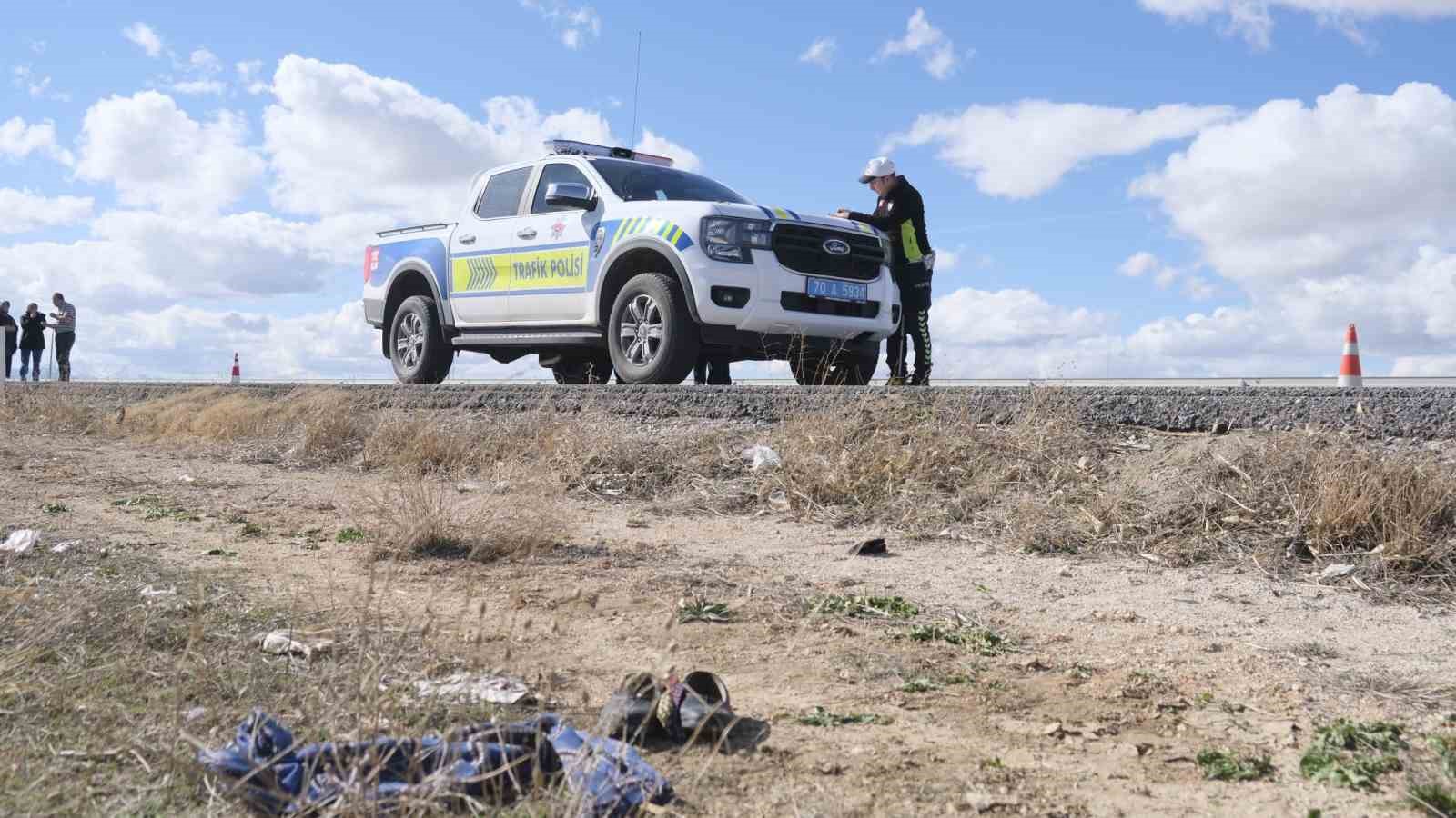 Karaman’da gelincik toplarken otomobilin çarptığı yaşlı kadın hayatını kaybetti