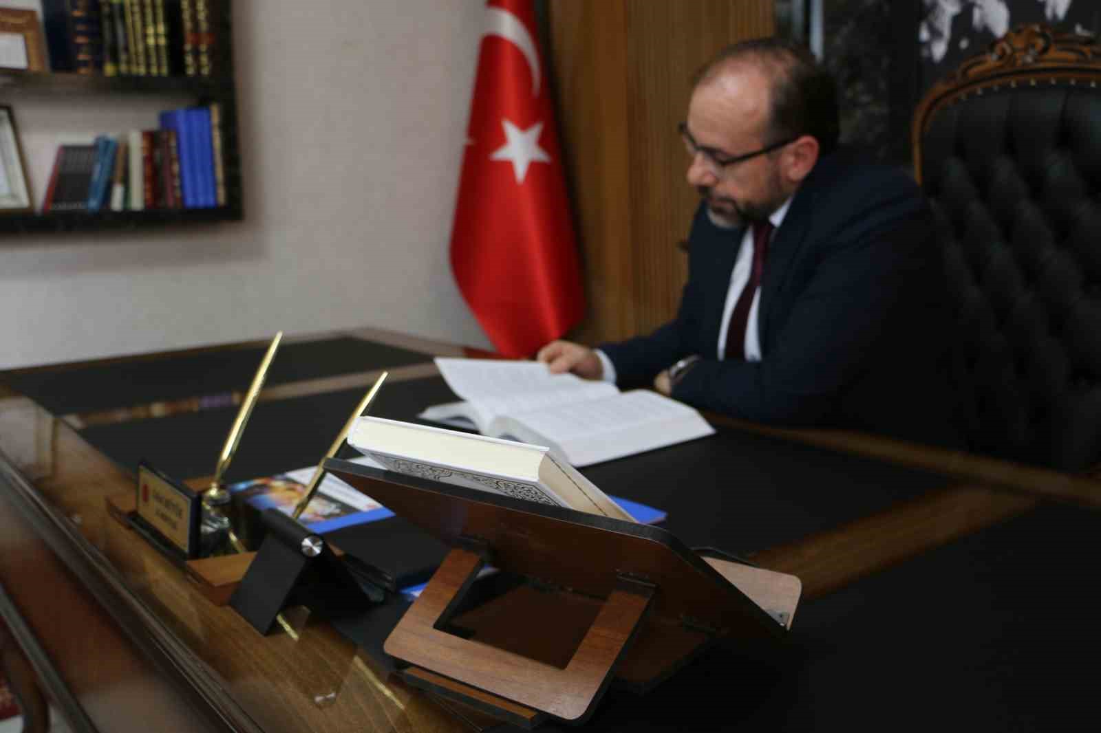 M&uuml;ft&uuml; B&uuml;y&uuml;k: &rsquo;&rsquo;Oru&ccedil;, her M&uuml;sl&uuml;manın &uuml;zerine farz kılınmıştır&rsquo;&rsquo;
