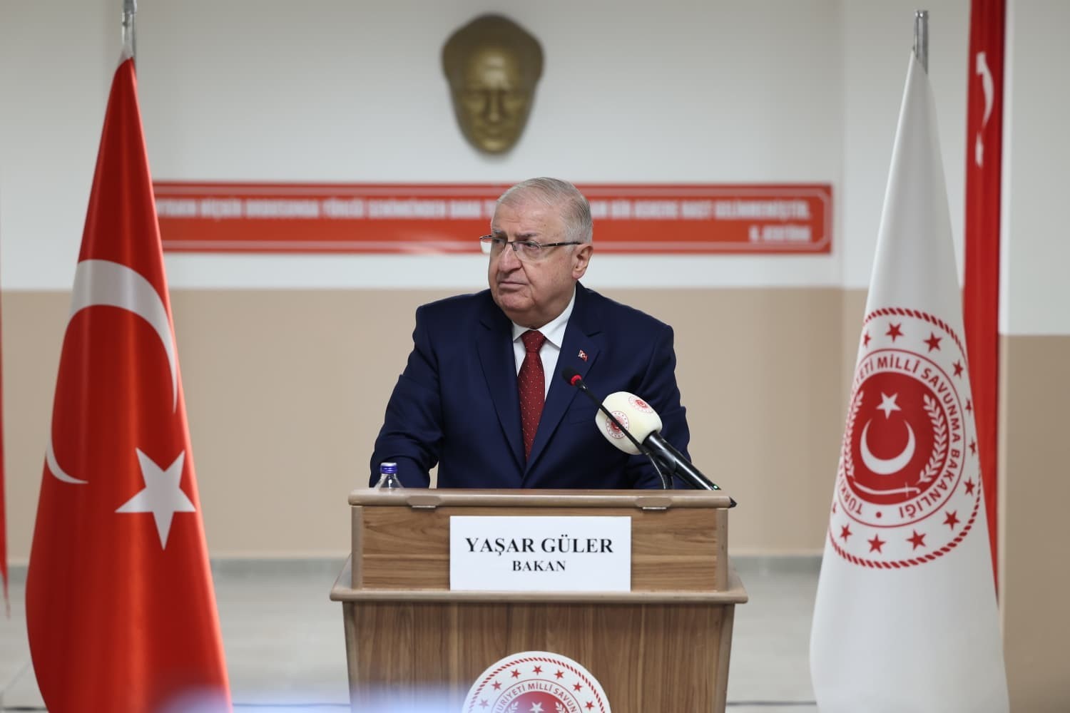 Bakan G&uuml;ler Bayburt&rsquo;ta şehit aileleri ve gazilerle iftarda buluştu
