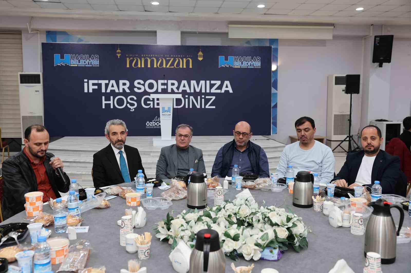 Başkan Özdoğan: "Hizmet ve eser siyasetini birlikte yapıyoruz"