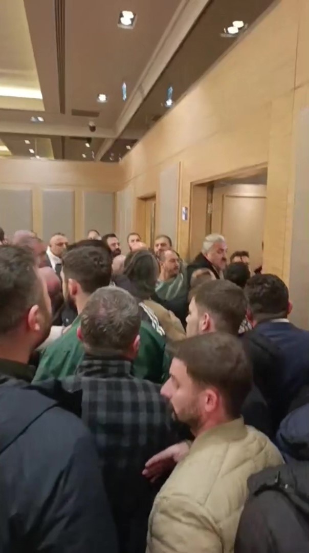 Zonguldak’ta şoförler odası seçimlerinde gergin anlar
