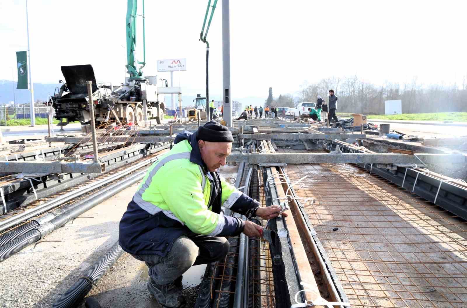 2025&rsquo;te 19 milyon yolcu taşındı, raylar Kartepe&rsquo;ye uzuyor
