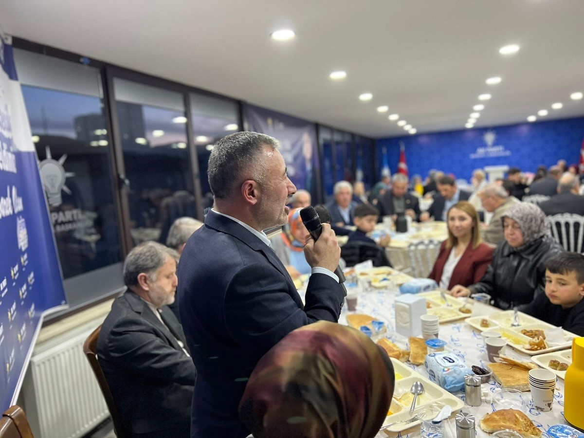 AK Parti Bilecik’te ‘Vefa İftarı’ gerçekleştirildi