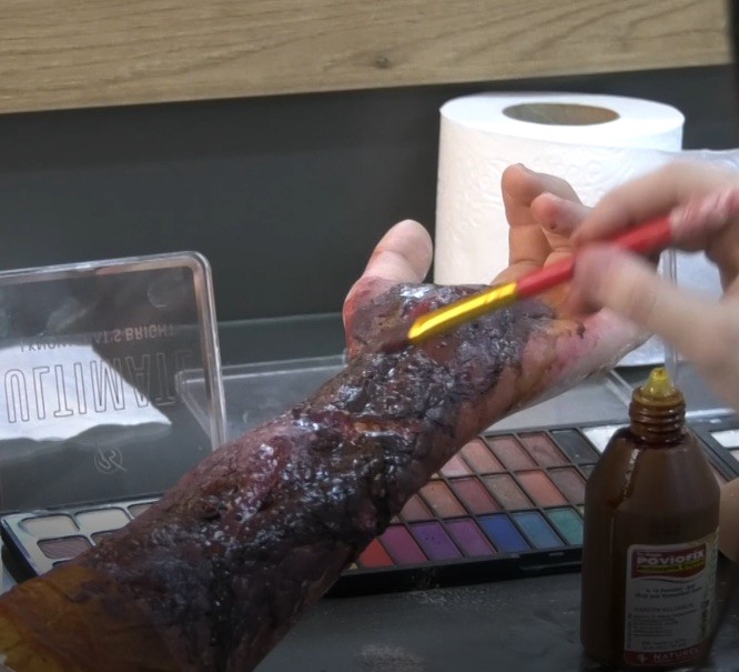 Bursa’da öğrencilerden gerçeği aratmayan özel efekt makyajları