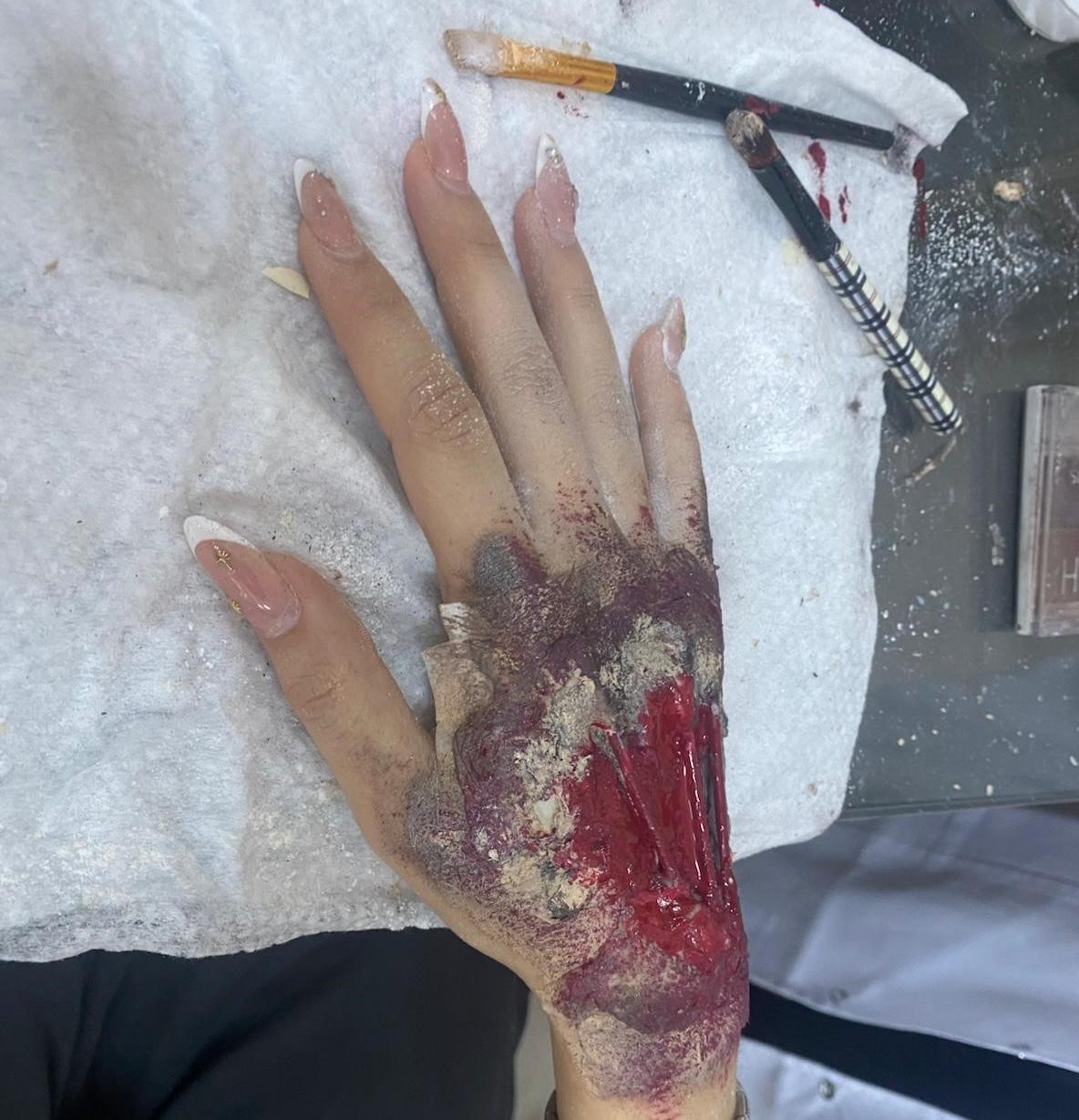 Bursa&rsquo;da &ouml;ğrencilerden ger&ccedil;eği aratmayan &ouml;zel efekt makyajları
