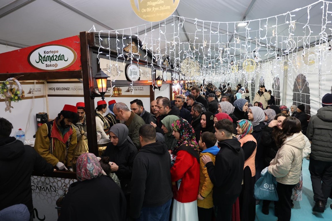 Ramazan akşamları otağ &ccedil;adırında yaşanıyor
