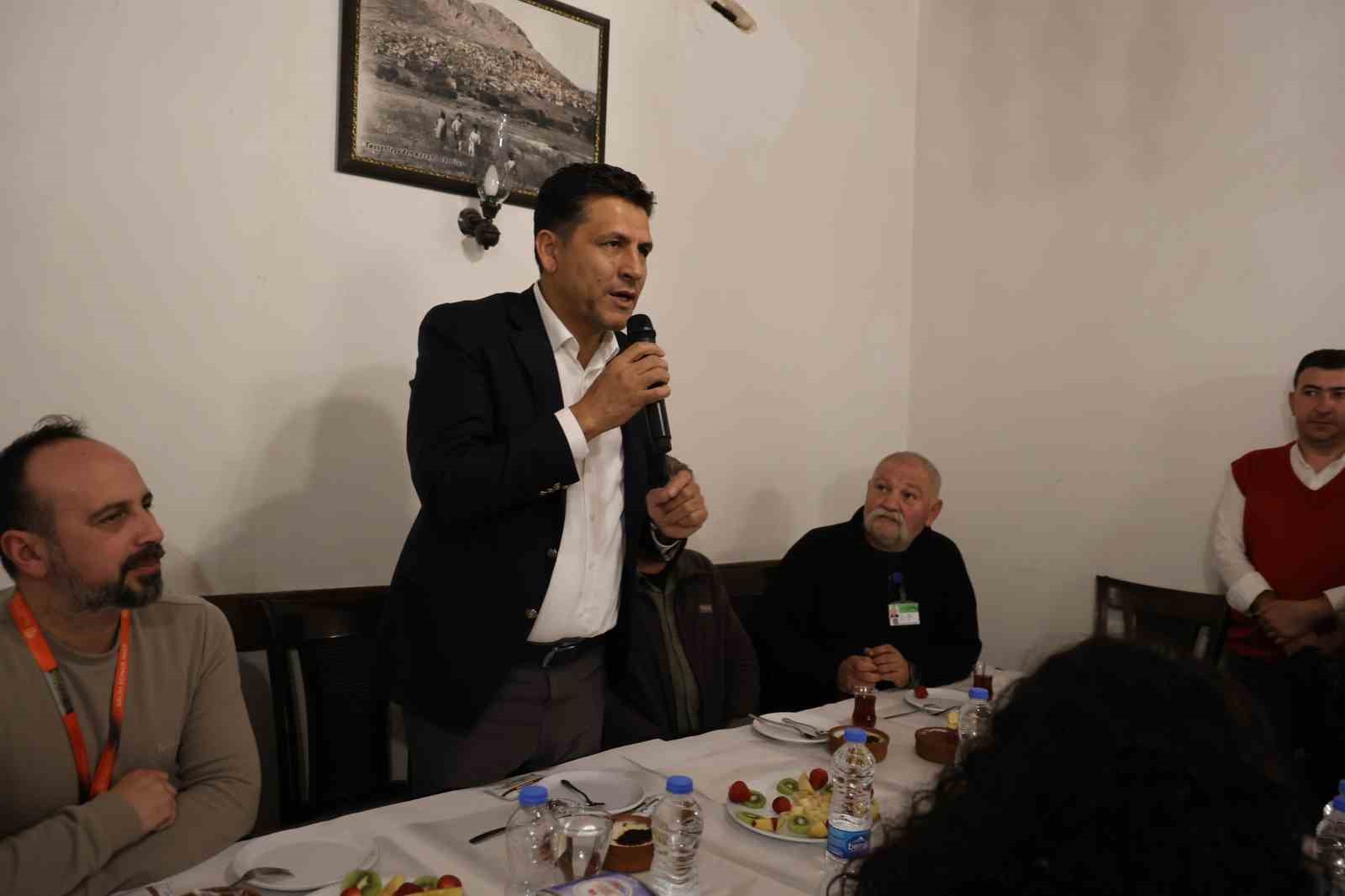 Efes&rsquo;in 7 katı b&uuml;y&uuml;kl&uuml;ğ&uuml;ndeki Anavarza ile Kozan turizm sezonuna hazırlanıyor
