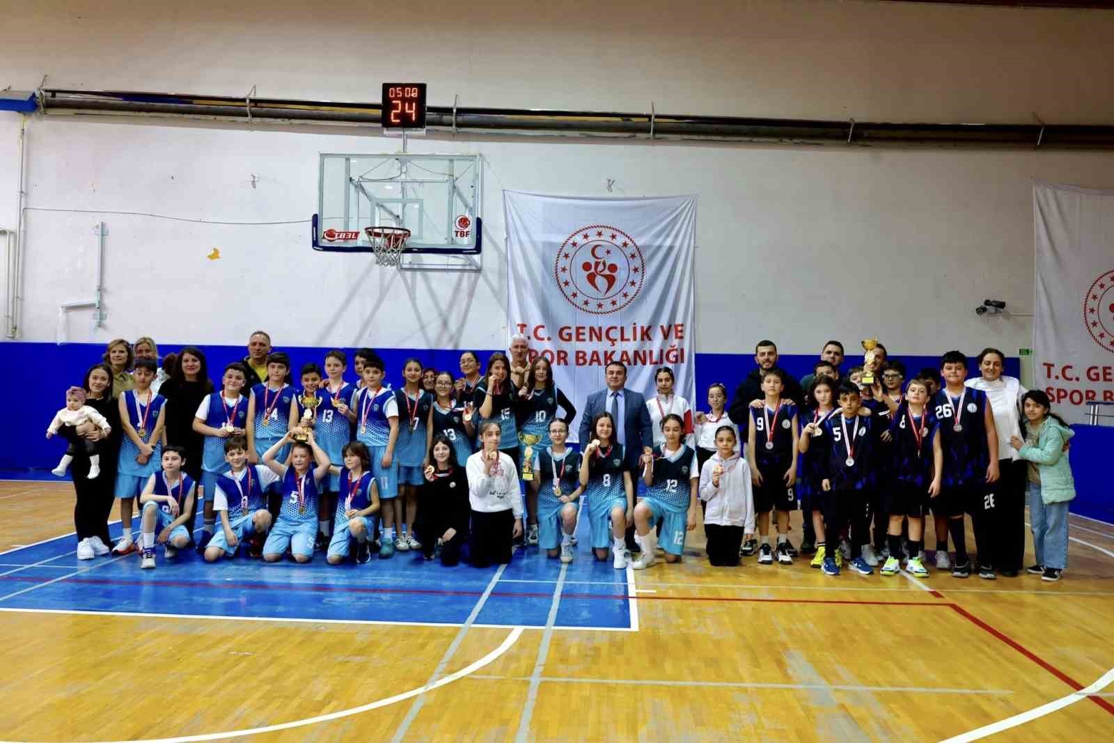 Bilecik’te Küçükler Basketbol Müsabakaları tamamlandı