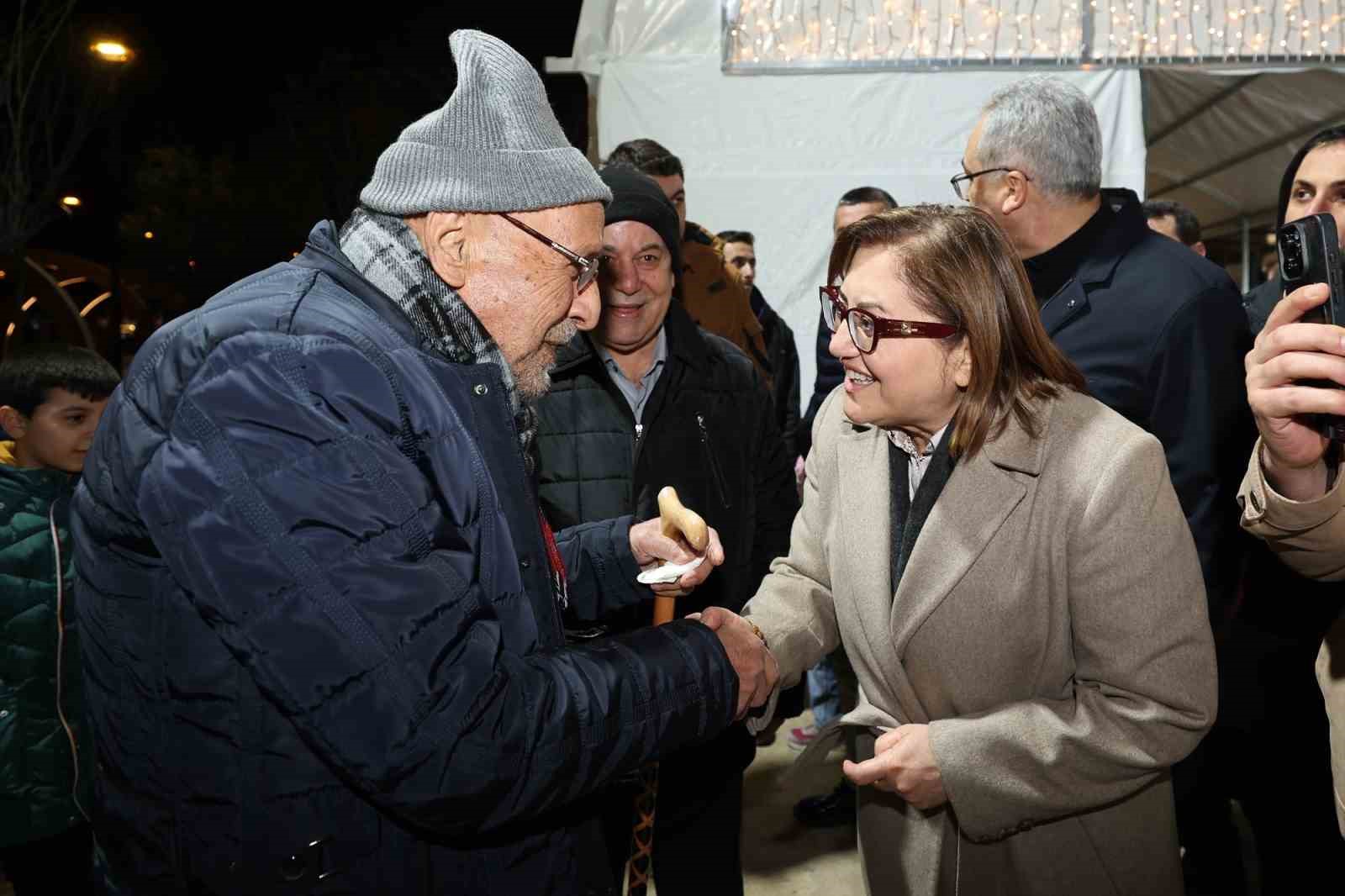 Şahin, vatandaşlarla iftarda buluştu
