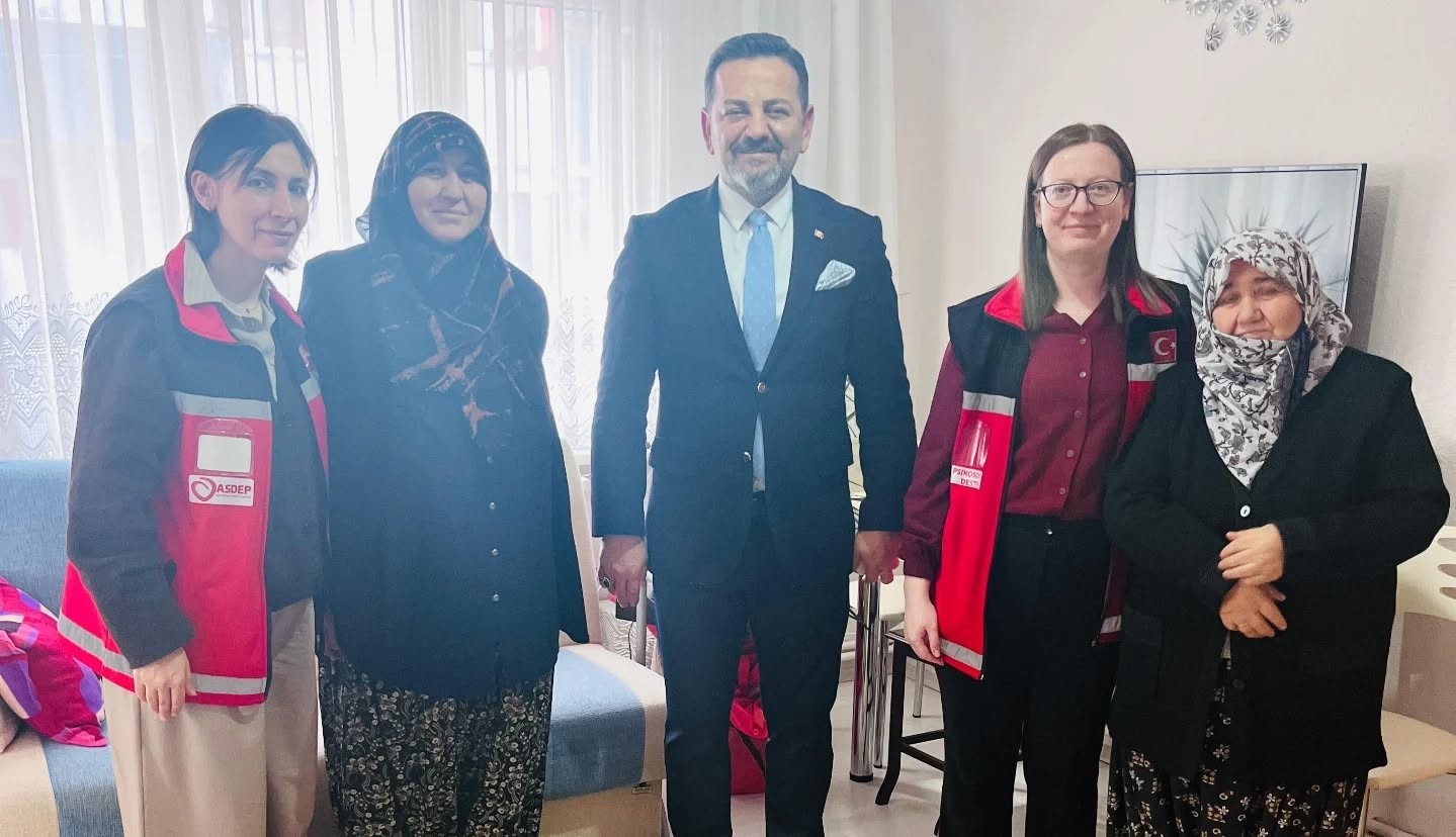 İl Müdürü Nejat İlhan’dan şehit annesi ve Kıbrıs gazisine anlamlı buluşma