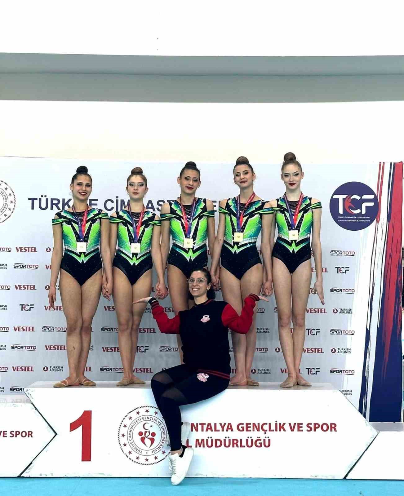 Muratpaşa, cimnastikte T&uuml;rkiye şampiyonu
