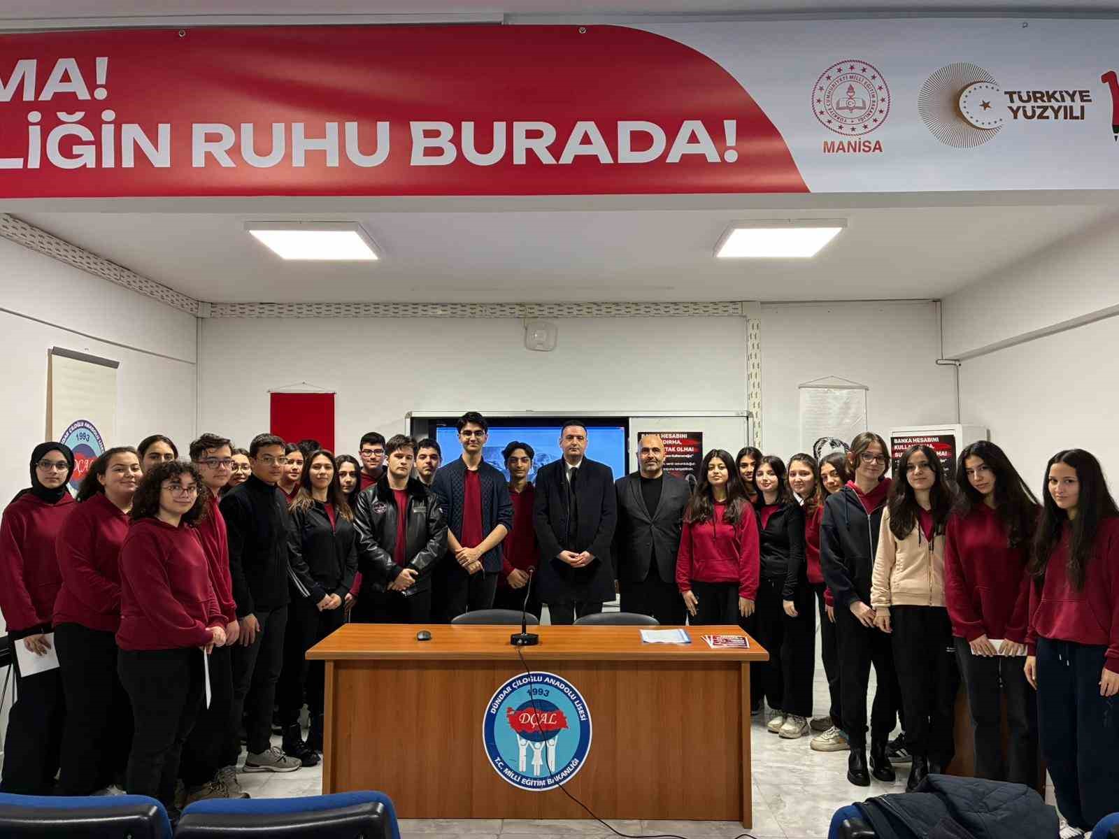 Gençlere ’Bilişim suçları’ uyarısı