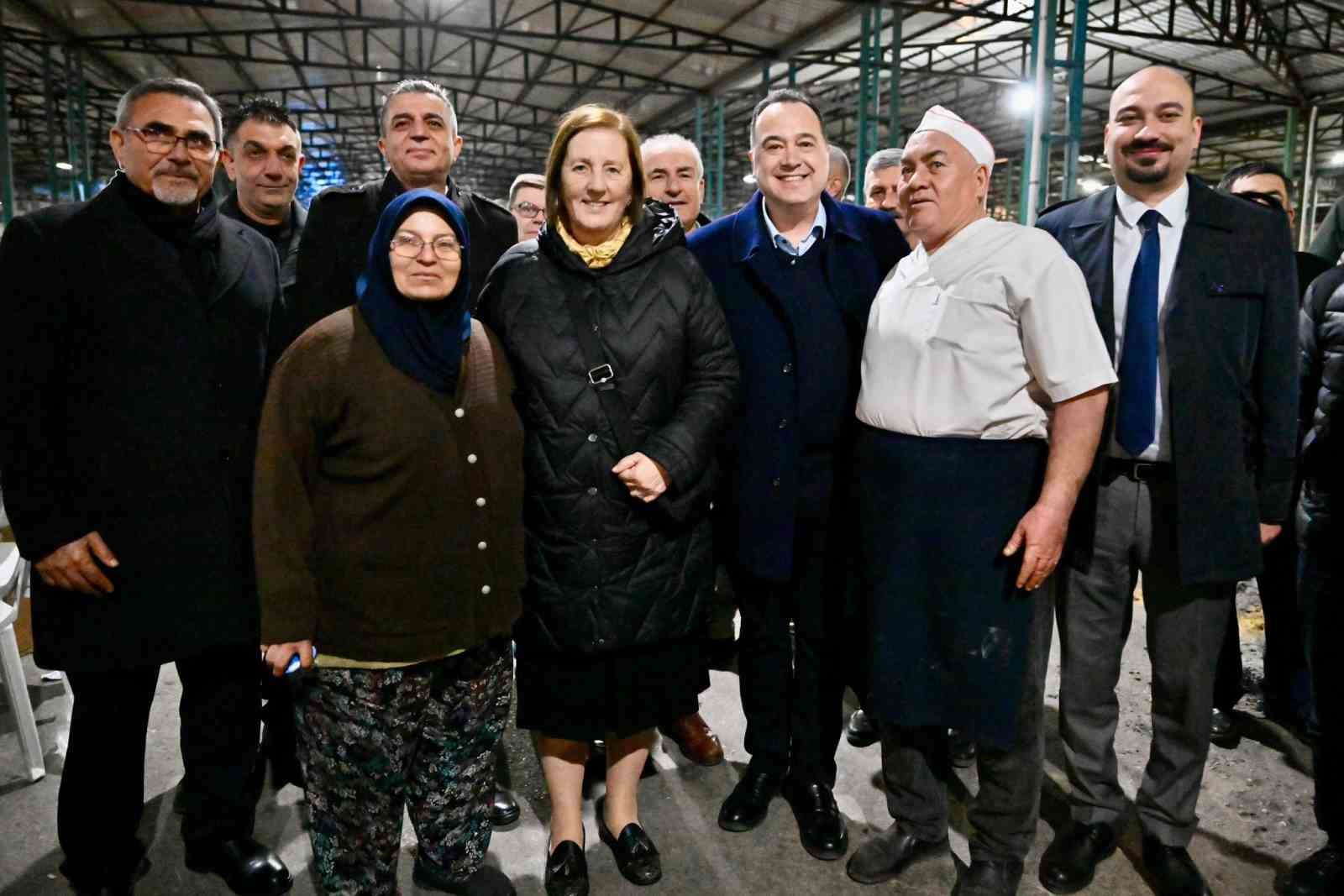 Başkan Dutlulu, Selendililer Derneği&rsquo;nin iftar programına katıldı
