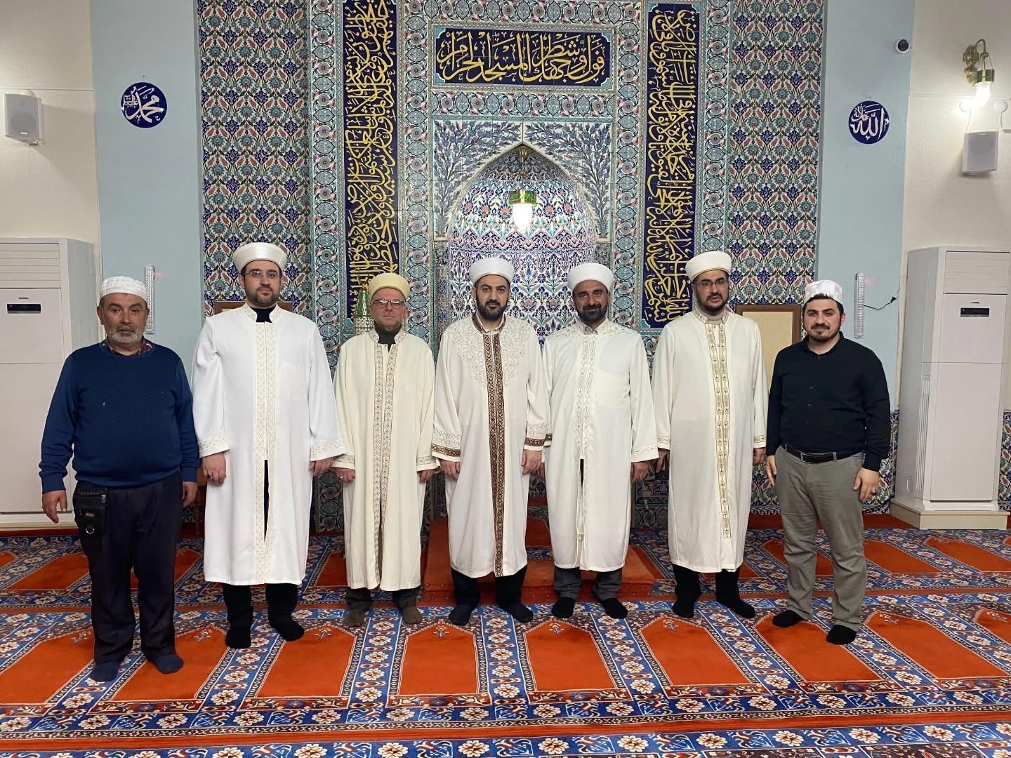 Bozüyük’te Enderun usulü teravih namazı kılınıyor