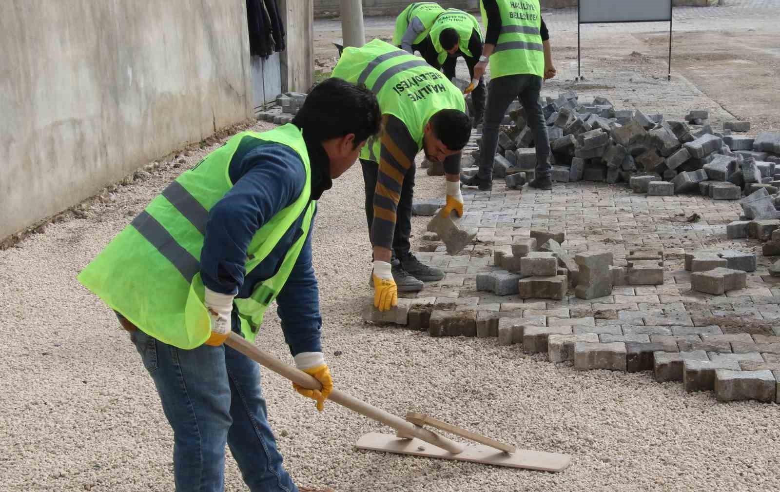 Haliliye’de üstyapı çalışmaları hız kesmeden sürüyor