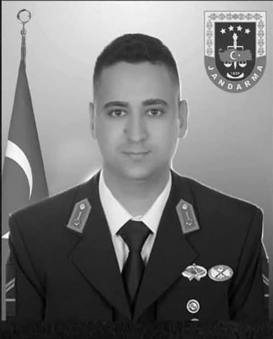 Kalbine yenilen Uzman &Ccedil;avuş Keskin K&ouml;yceğiz&rsquo;de toprağa verildi
