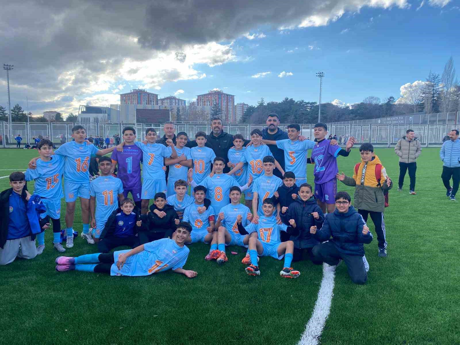 Başkan &Ccedil;olakbayrakdar: "Şampiyon sporcularımızla gurur duyuyorum"
