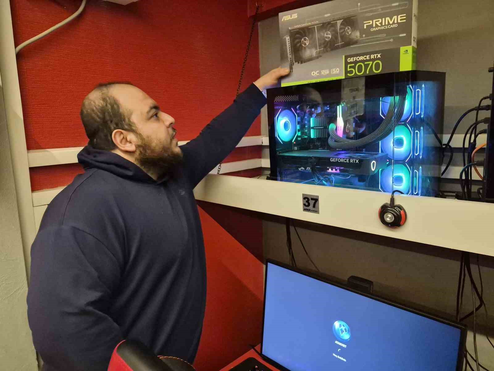 Küresel çip kıtlığı internet kafeleri olumsuz etkiledi